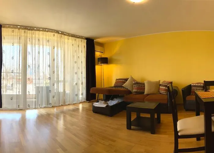 Coralia דירה מאמאיה