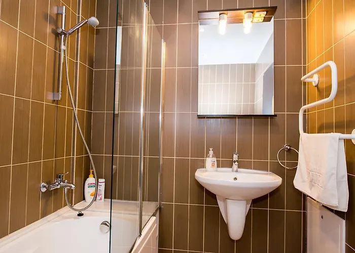 Coralia * מאמאיה