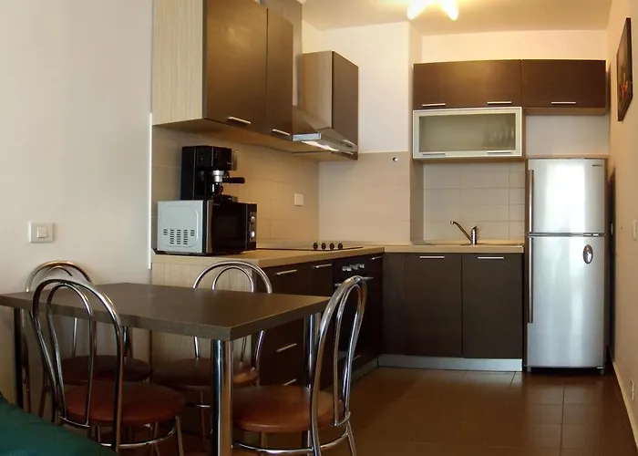 Coralia * מאמאיה